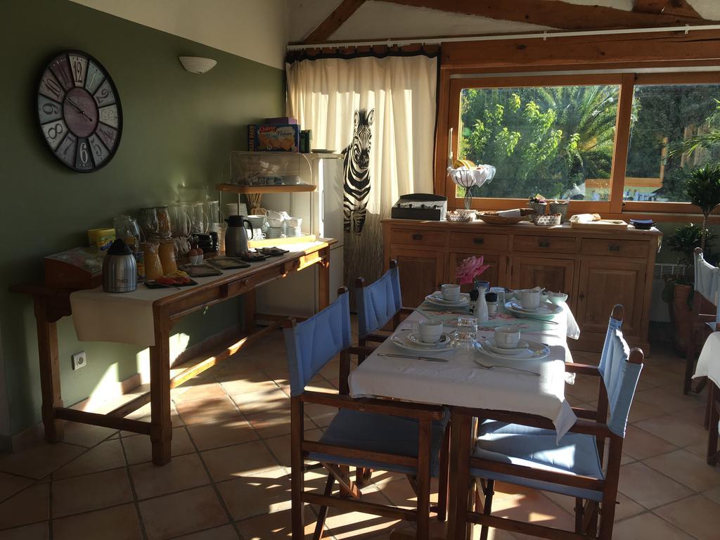 Le Mas Shabanou Bed and Breakfast Roquefort-les-Pins Exterior foto