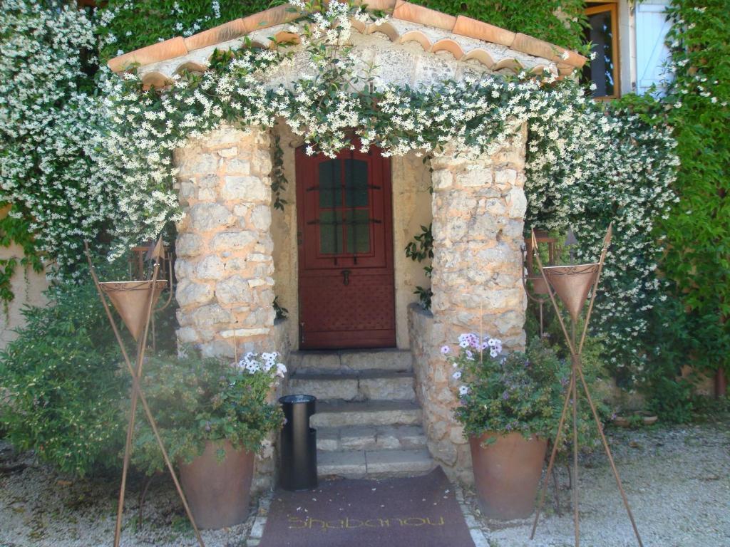 Le Mas Shabanou Bed and Breakfast Roquefort-les-Pins Exterior foto