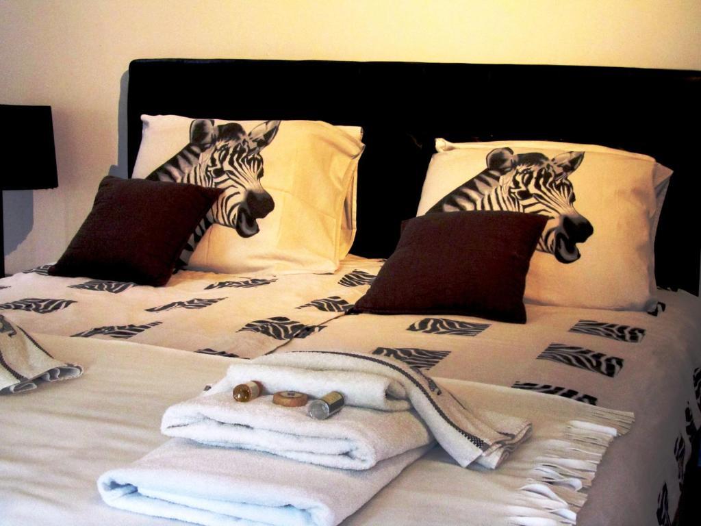 Le Mas Shabanou Bed and Breakfast Roquefort-les-Pins Exterior foto