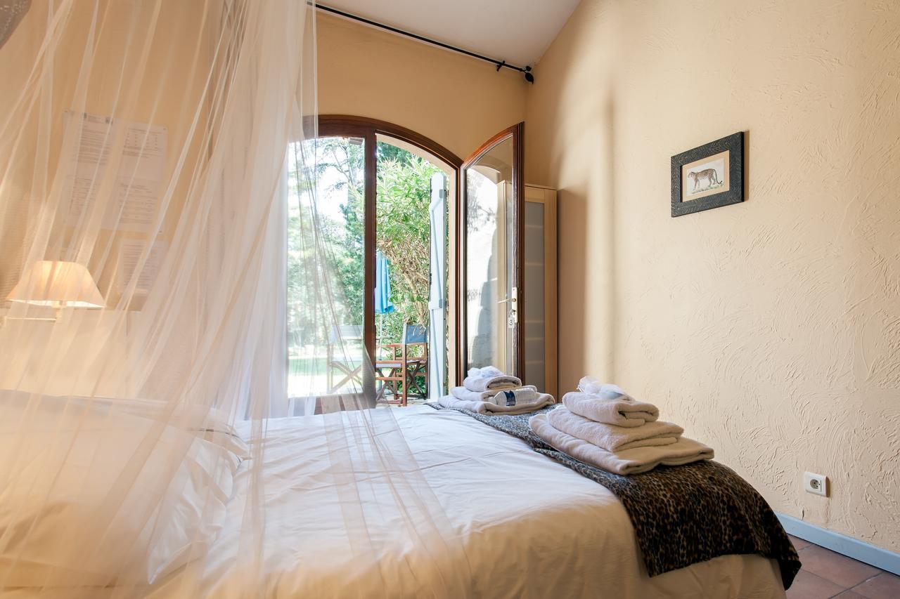 Le Mas Shabanou Bed and Breakfast Roquefort-les-Pins Exterior foto